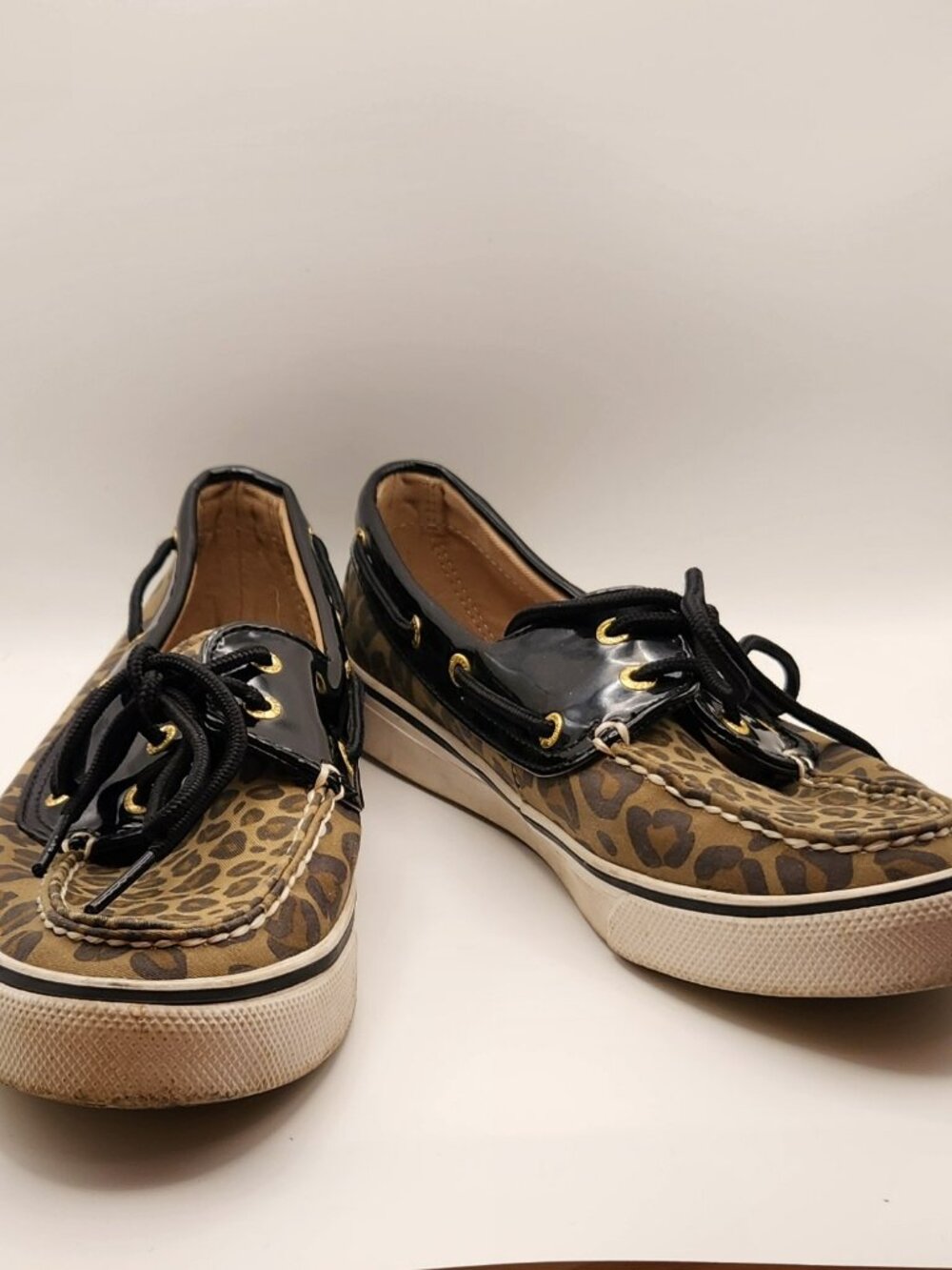 Sperry Top-Sider loafers sz 9 M black & animal print GUC